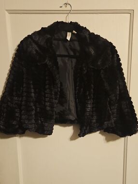 Tacera Black Faux Fur Cropped Teddy Jacket